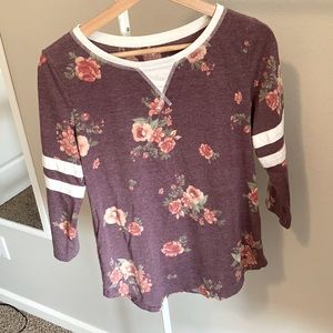 Women’s long sleeve top